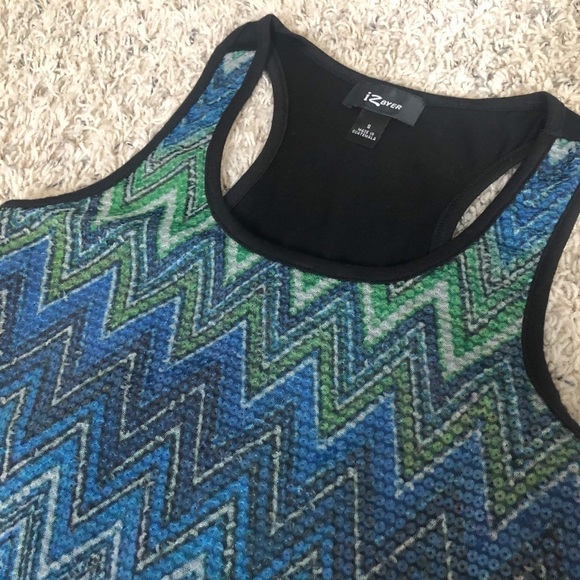 🆕 Chevron stripe scoop neck camisole tank top - Picture 7 of 13